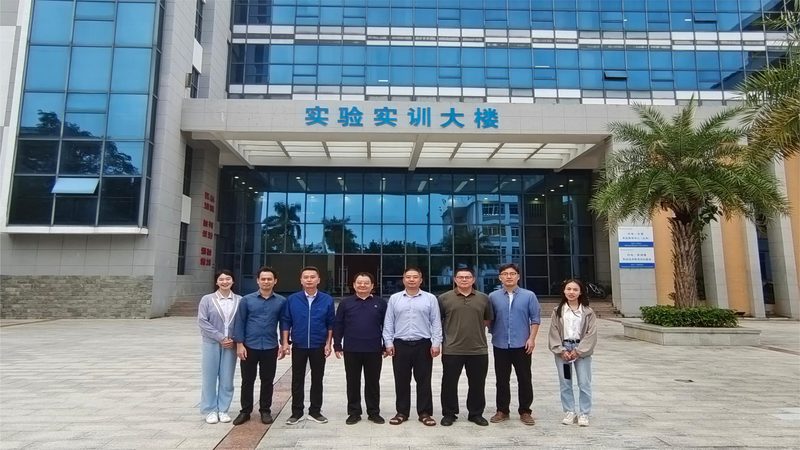 揭秘深圳PCB打样：厂家报价背后的技术考量